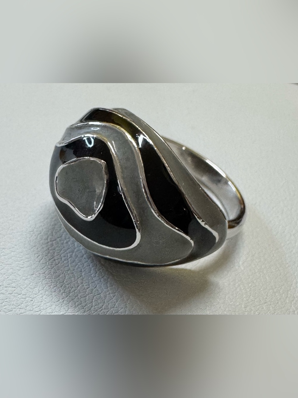 Avon Enamel Statement Dome Ring